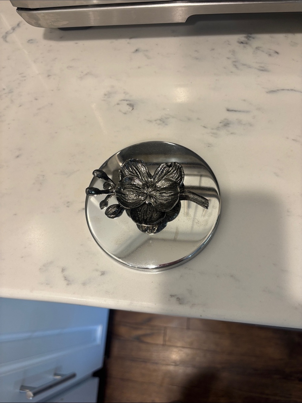 Michael Aram Floral Metal Accent Lid in Shiny silver - Picture 5 of 7